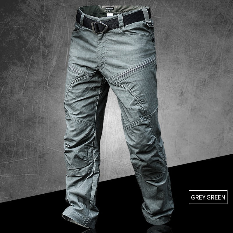 Men's cargo pants. Great for Outdoor Camping, Climbing Mountain's, Fishing and Hunting