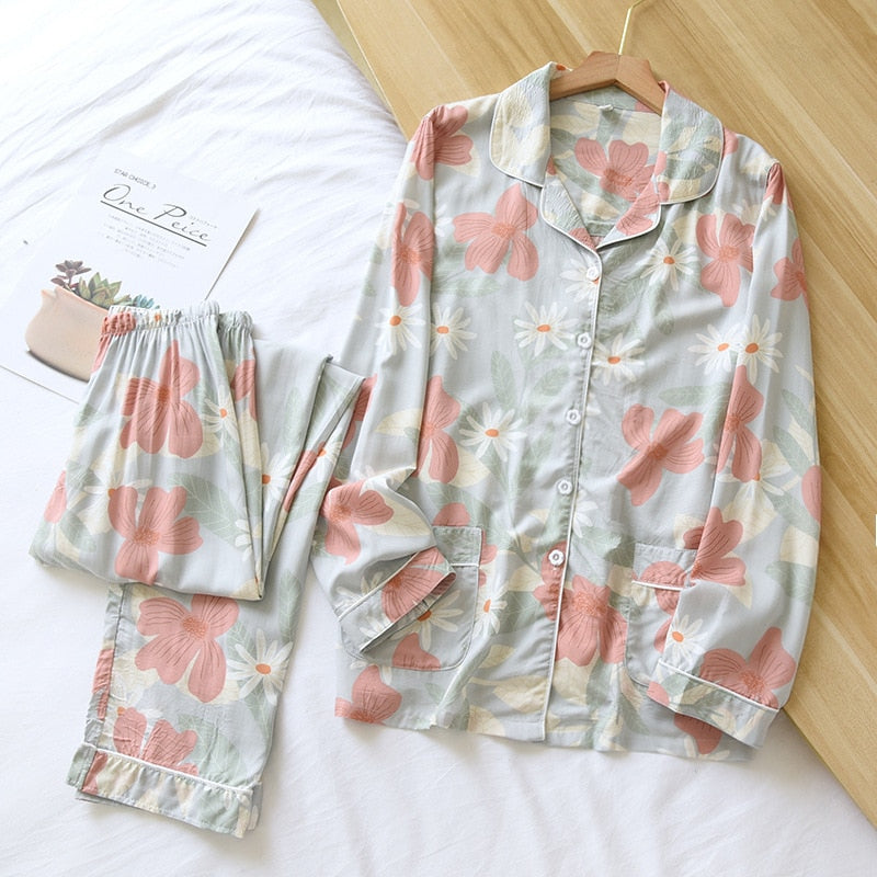 Spring / Summer  long-sleeved ladies pajamas